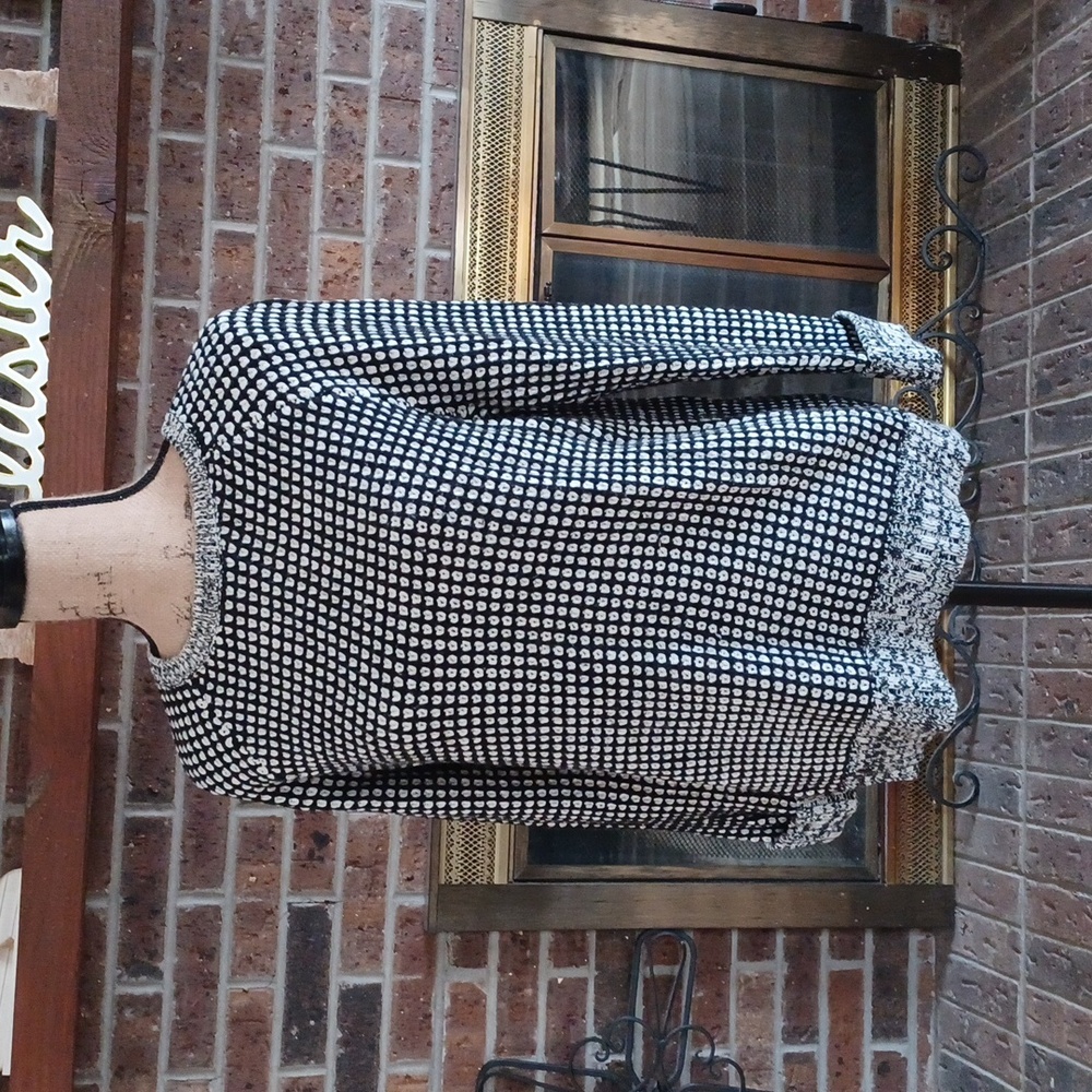 Ladies sweater